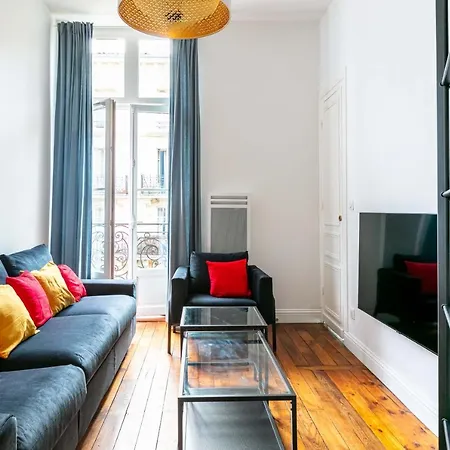 Madeleine's Rated 8 Traveller Center Appartments Apartment