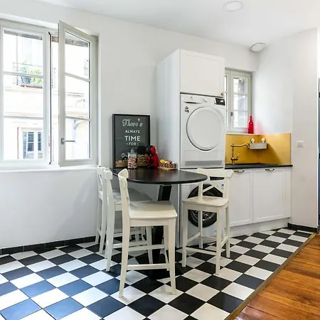 Madeleine's Rated 8 Traveller Center Appartments *