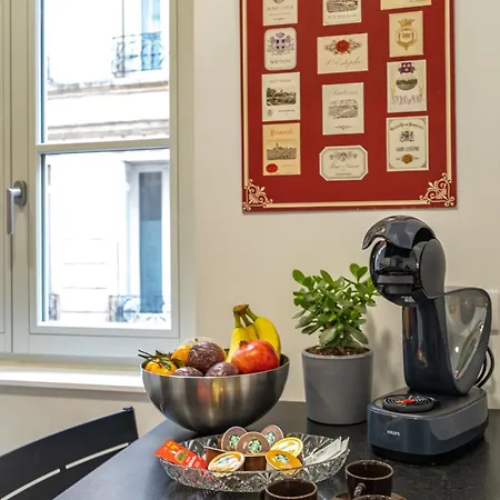 Апартаменты Madeleine's Rated 8 Traveller Center Appartments Бордо